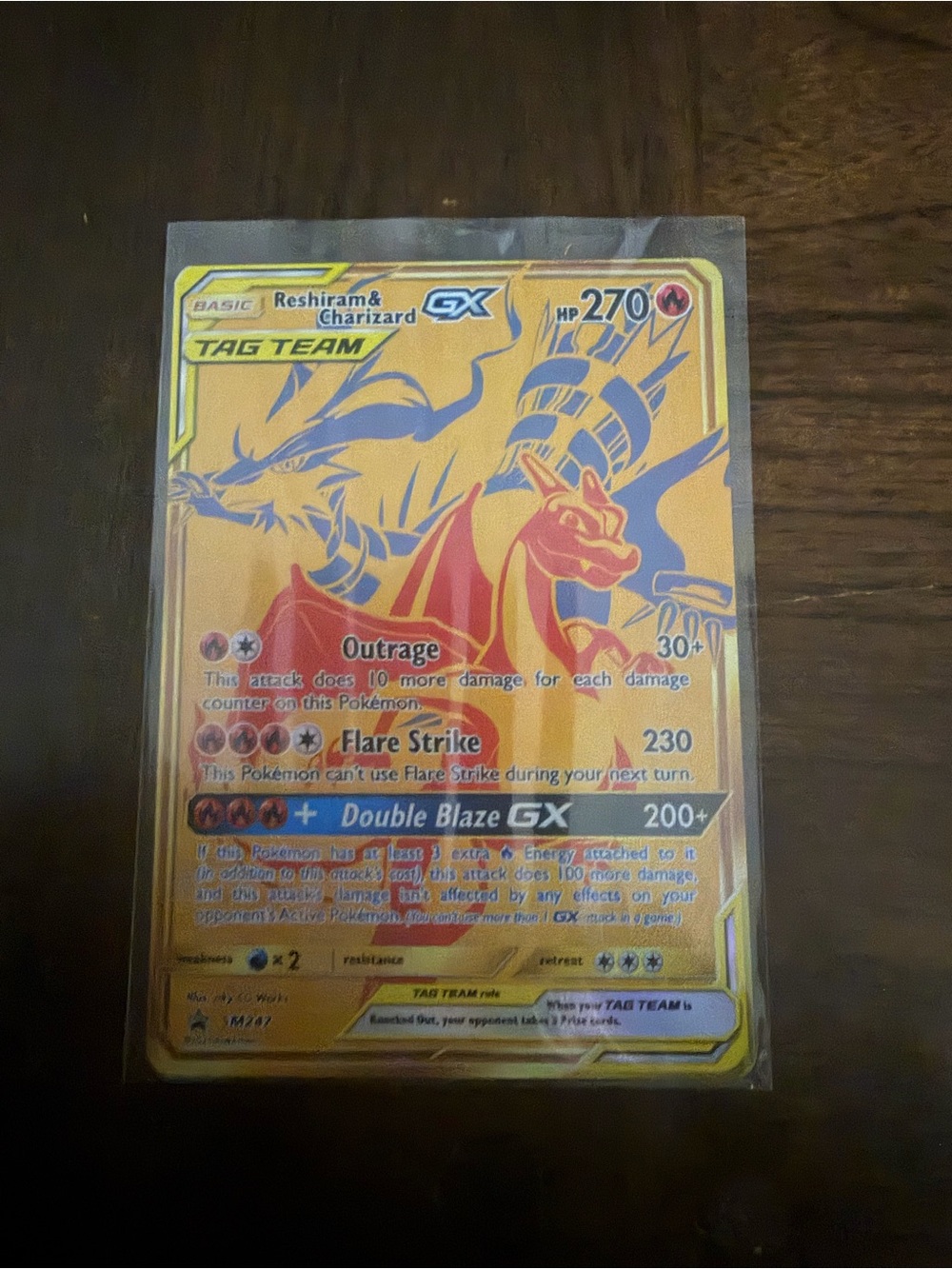 Pokémon Reshiram & Charizard-GX SM247 Black Star Promo Tag Team Full Art Holo